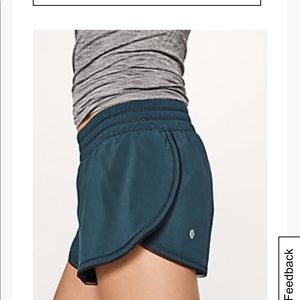 Lululemon -seek the heat short II- 2.5 inch
